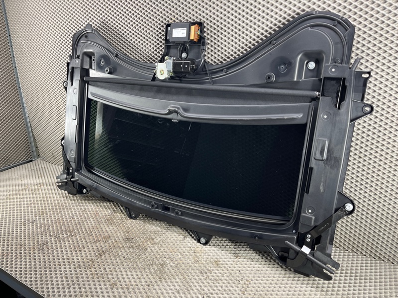 Люк Land Rover Discovery 4 (L319, 2015г.)