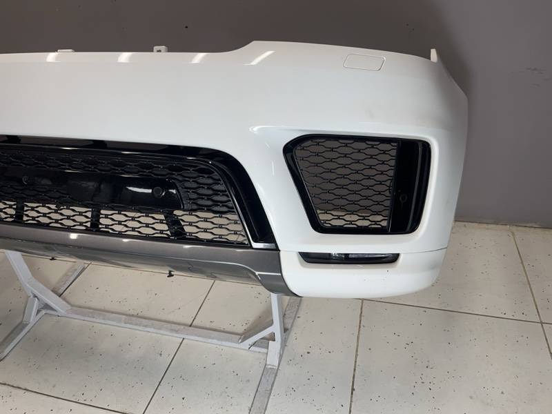 Бампер Land Rover Range Rover Sport (L494, 2021г.)