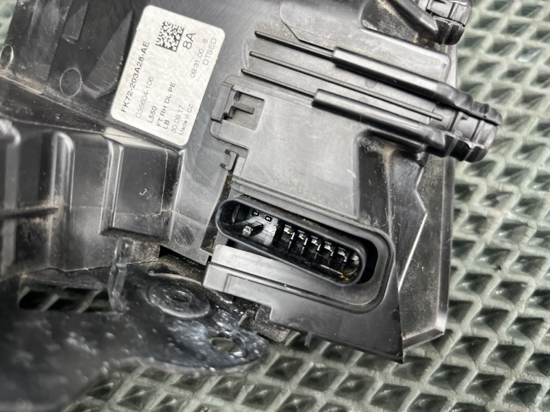 Замок двери Land Rover Discovery Sport (L550, 2018г.)