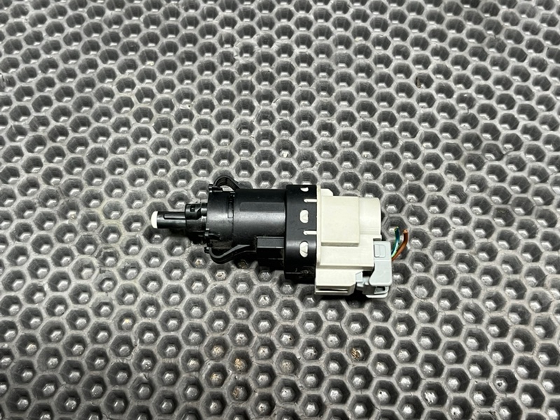 Выключатель концевой (концевик) Land Rover Range Rover Evoque (L538, 2013г.)