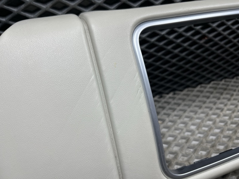 Рамка монитора Land Rover Range Rover (L405, 2019г.)