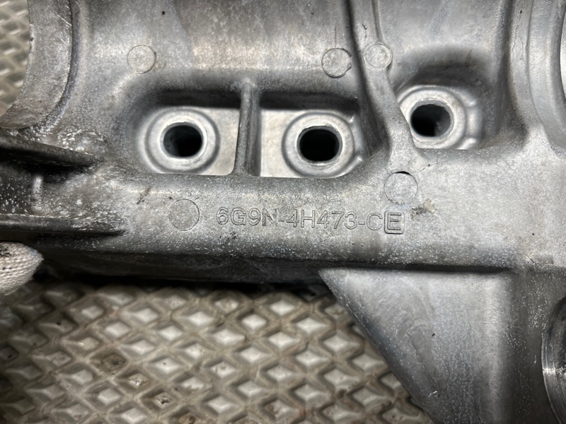 Кронштейн привода Land Rover Range Rover Evoque (L538, 2012г.)