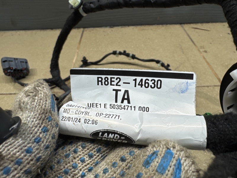 Проводка двери Land Rover Range Rover Sport (L461, 2024г.)