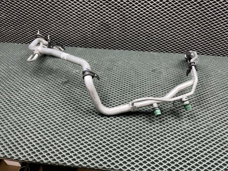 Трубка кондиционера Land Rover Range Rover Sport (L461, 2025г.)