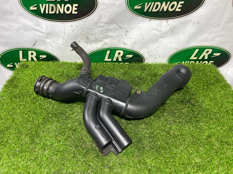 Патрубок впускной системы Land Rover Range Rover (L322, 2010г.)