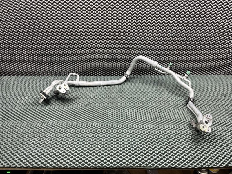 Трубка кондиционера Land Rover Range Rover Sport (L461, 2025г.)