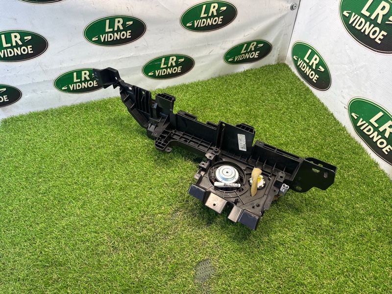 Кронштейн полки багажника Land Rover Range Rover Sport (L494, 2016г.)