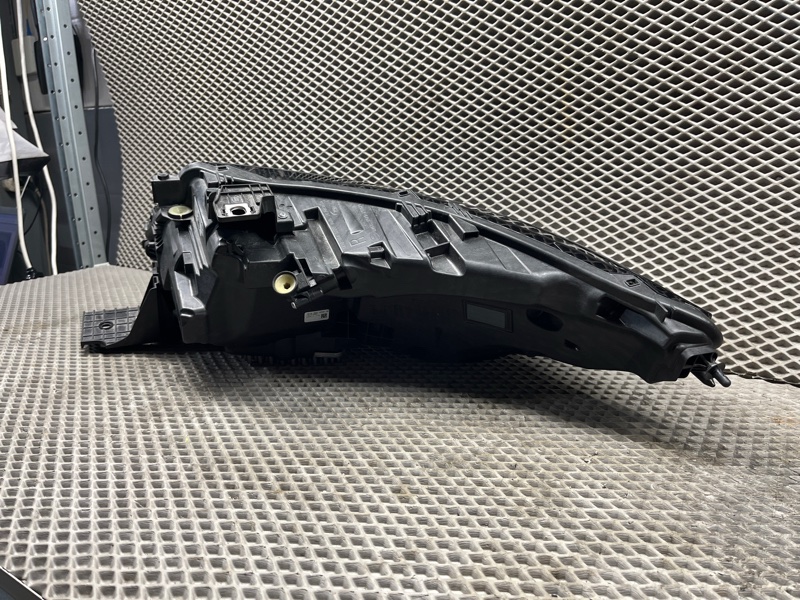 Фара светодиодная Land Rover Range Rover Sport (L461, 2024г.)