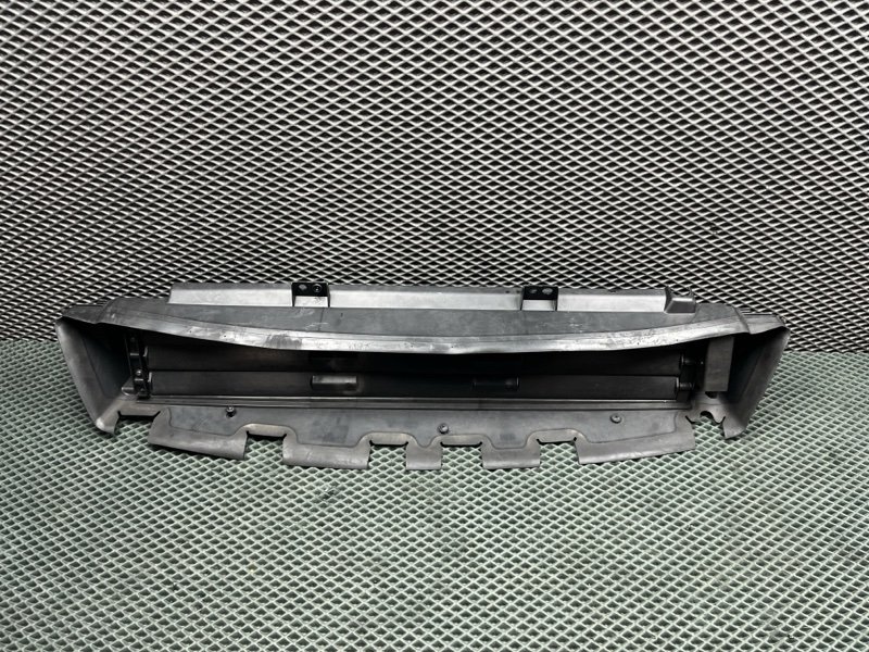 Дефлектор радиатора жалюзи Land Rover Range Rover Sport (L461, 2025г.)