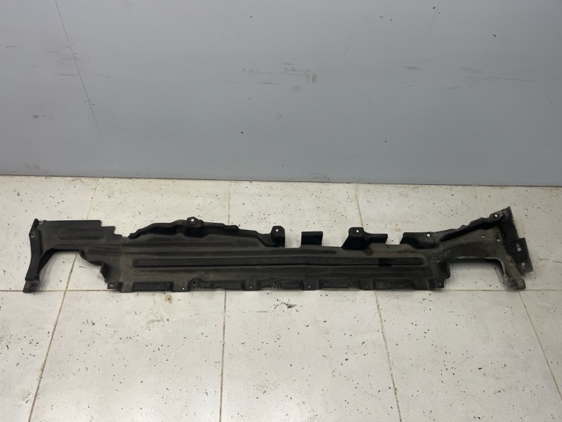 Защитный пластик днища Land Rover Range Rover (L405, 2019г.)