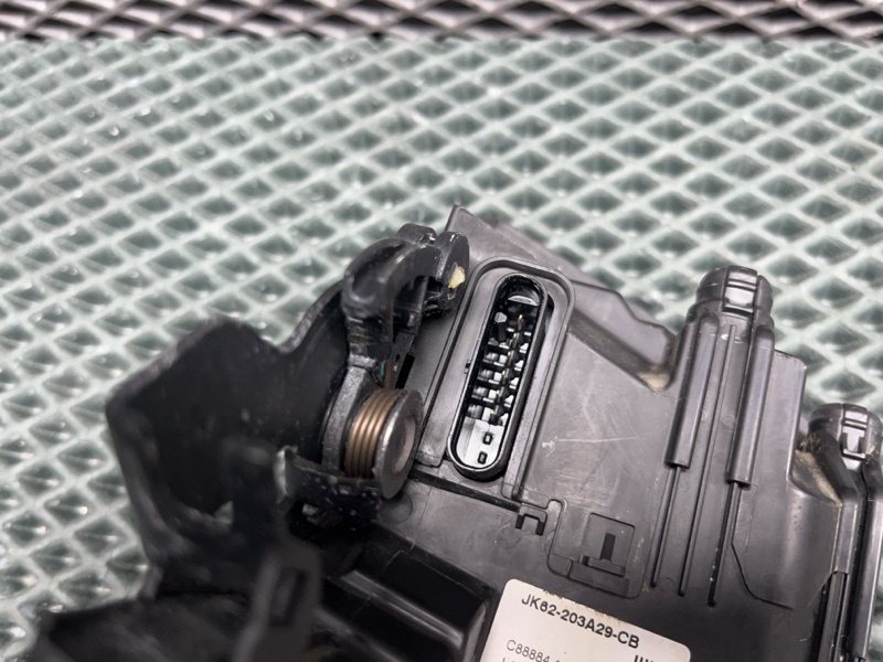 Замок двери Land Rover Range Rover Sport (L494, 2021г.)