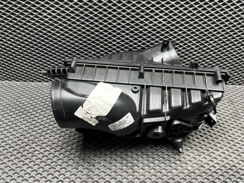 Корпус воздушного фильтра Land Rover Range Rover Sport (L494, 2020г.)