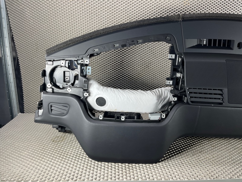 Торпедо Land Rover Range Rover Sport (L461, 2024г.)