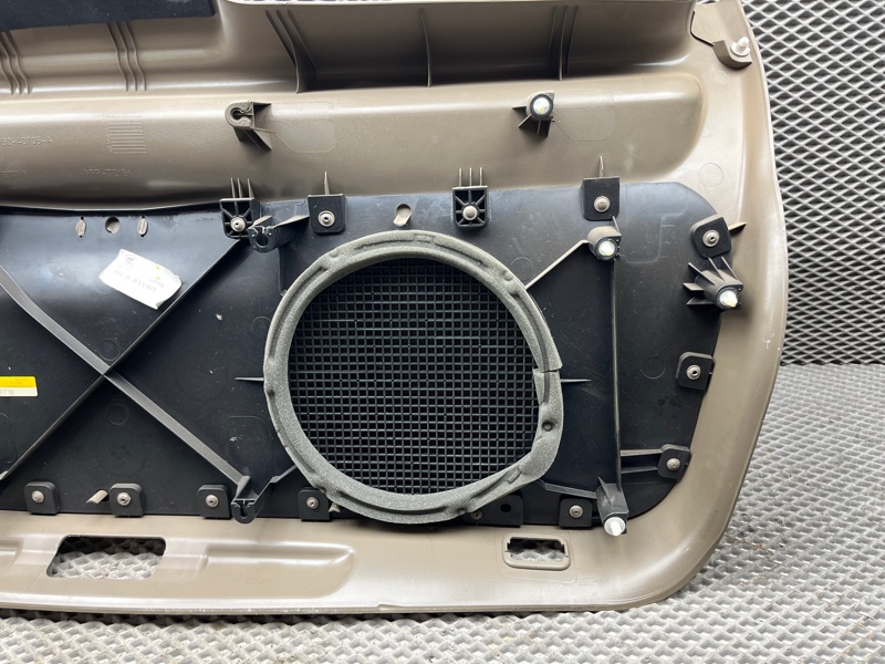 Обшивка двери багажника Land Rover Range Rover Sport (L320, 2012г.)