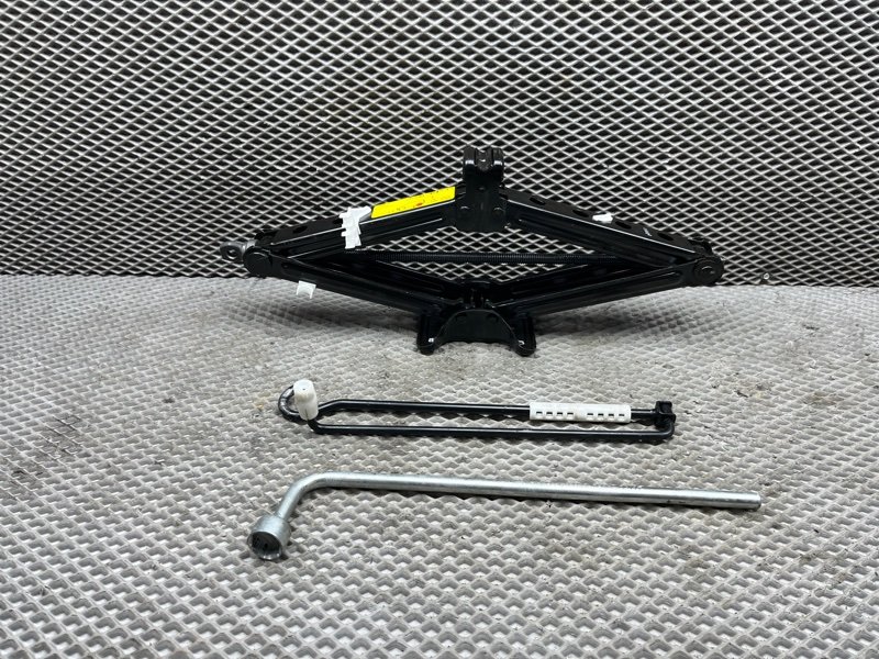 Домкрат Land Rover Range Rover Sport (L494, 2017г.)