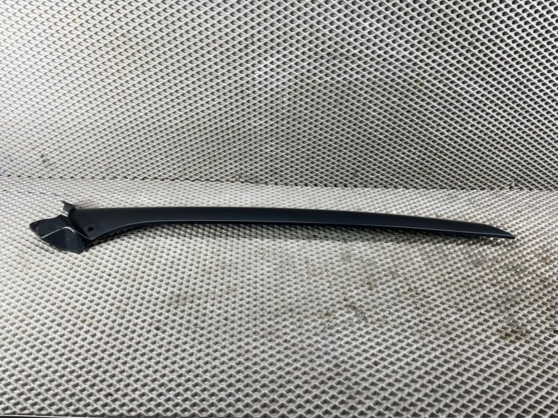 Накладка стойки лобового стекла Land Rover Range Rover Sport (L320, 2011г.)