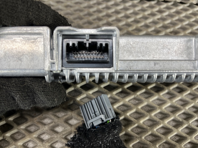 Камера контроля разметки / стереокамера Land Rover Defender (L663, 2020г.)