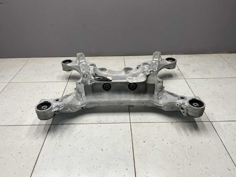 Подрамник Land Rover Range Rover Sport (L494, 2022г.)