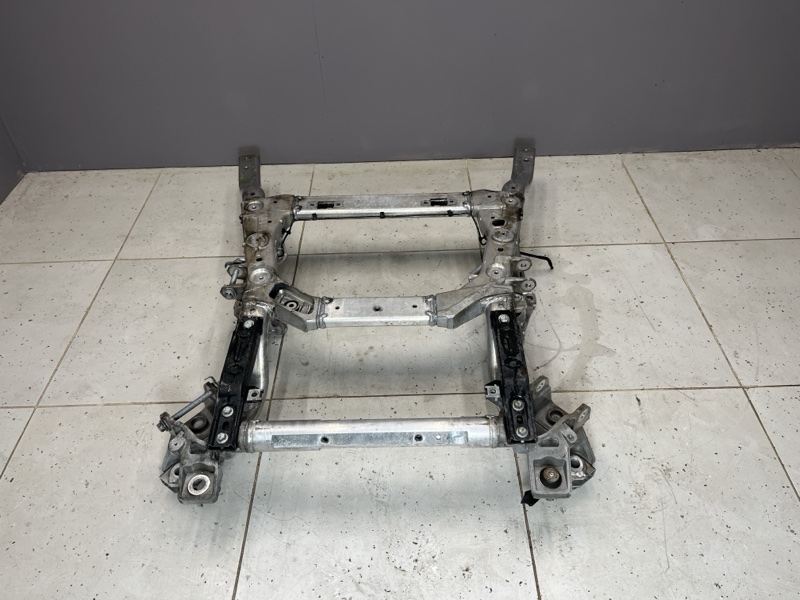 Подрамник Land Rover Range Rover Sport (L494, 2015г.)