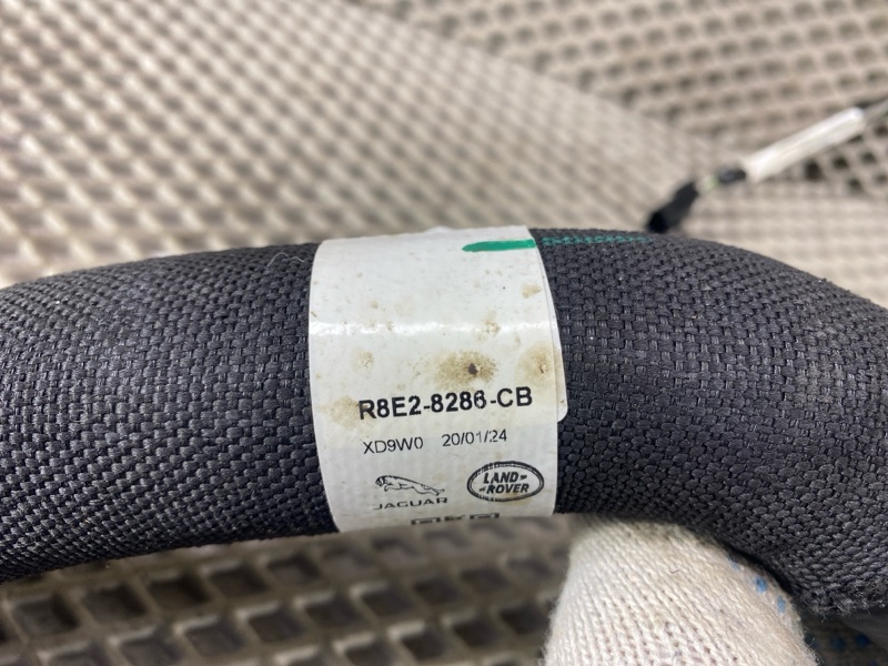 Патрубок системы охлаждения Land Rover Range Rover Sport (L461, 2024г.)