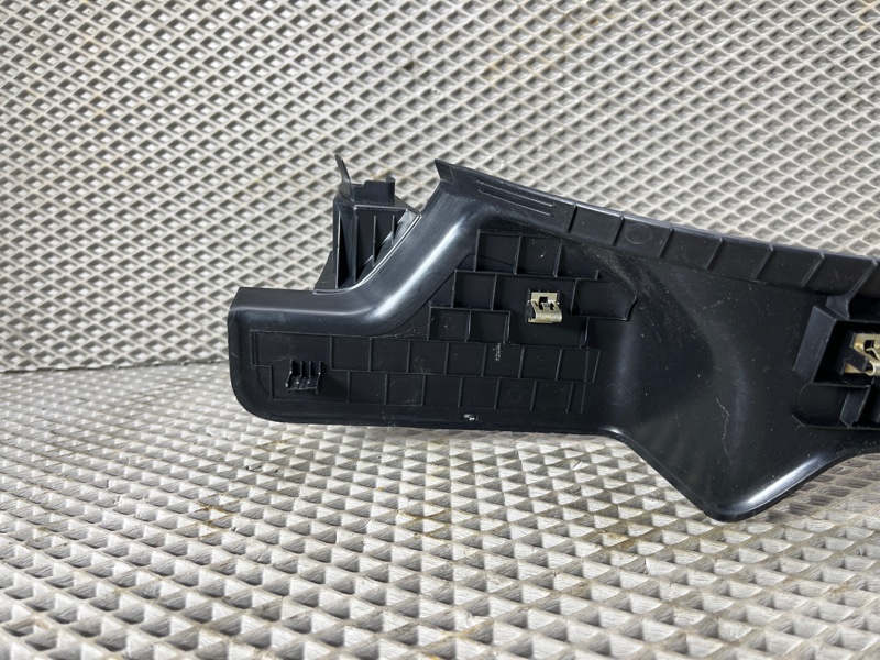 Накладка на порог Land Rover Defender (L663, 2020г.)