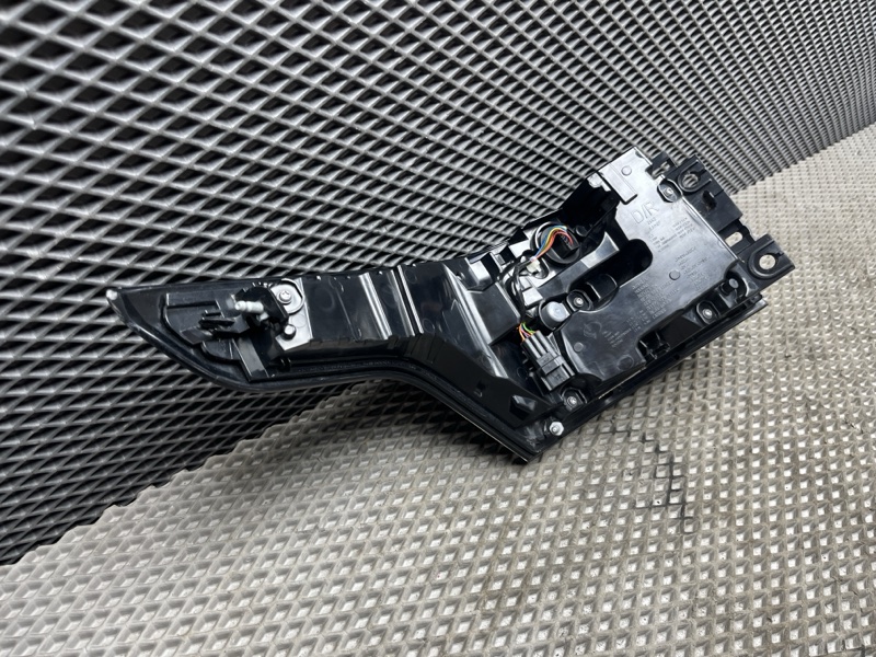 Фонарь Land Rover Range Rover Sport (L494, 2020г.)