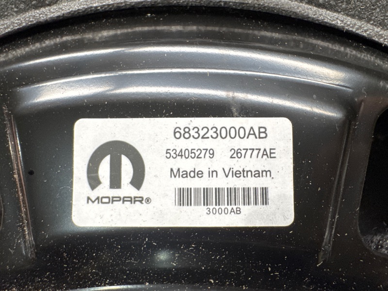 Сабвуфер Jeep Wrangler (JL, 2025г.)