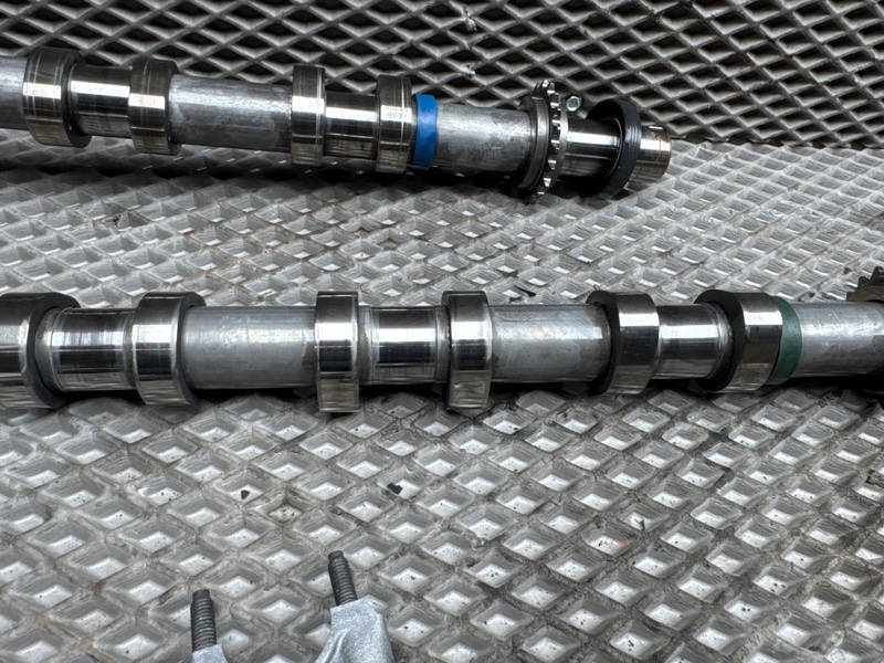 Головка блока цилиндров Land Rover Range Rover Sport (L320, 2012г.)