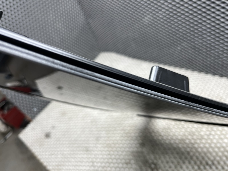 Форточка двери Land Rover Range Rover (L405, 2019г.)