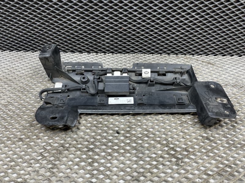 Сенсор открывания багажника Land Rover Range Rover (L405, 2019г.)