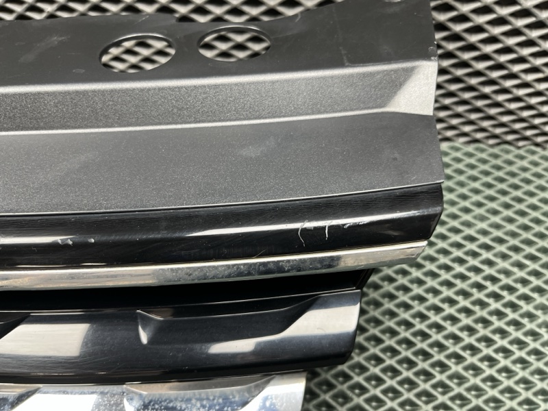 Решетка радиатора Volkswagen Tiguan (MK2, 2018г.)