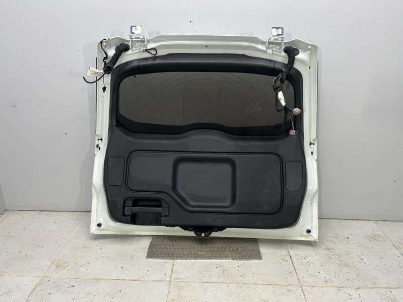 Крышка багажника Land Rover Discovery Sport (L550, 2016г.)