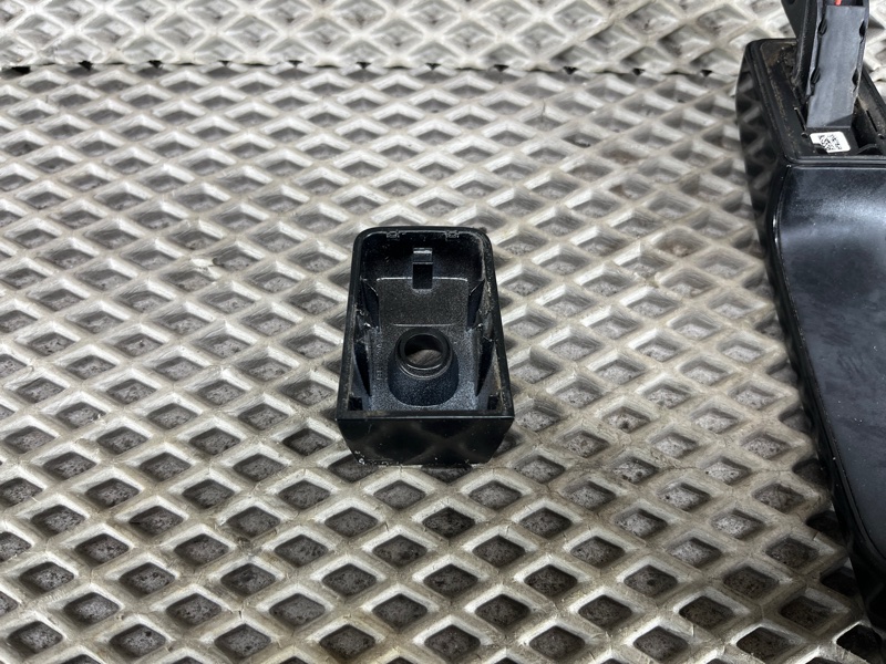Ручка двери Land Rover Defender (L663, 2020г.)