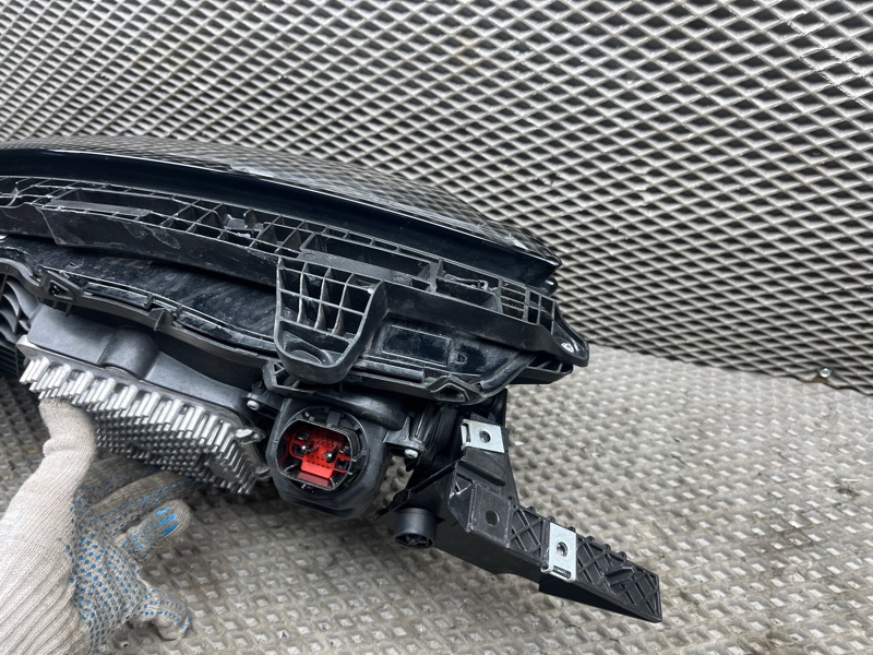 Фара светодиодная Land Rover Range Rover Sport (L461, 2023г.)