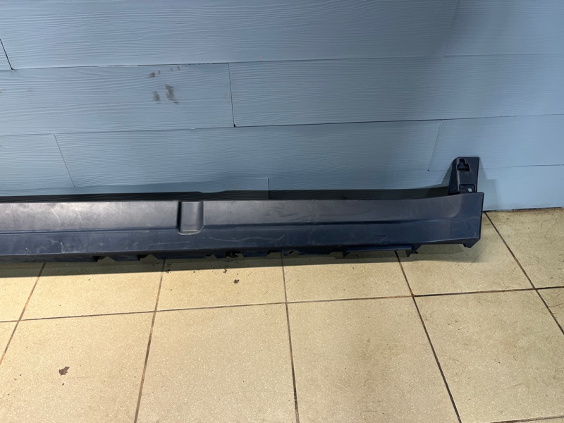 Накладка на порог Land Rover Defender (L663, 2020г.)