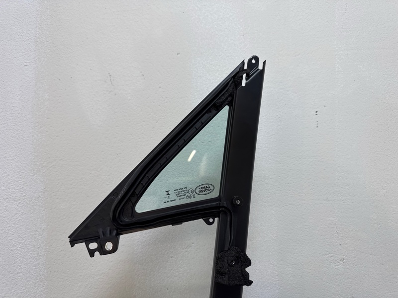 Форточка двери Land Rover Range Rover Sport (L461, 2023г.)