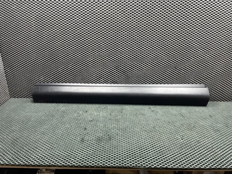 Молдинг двери Land Rover Range Rover Sport (L461, 2025г.)