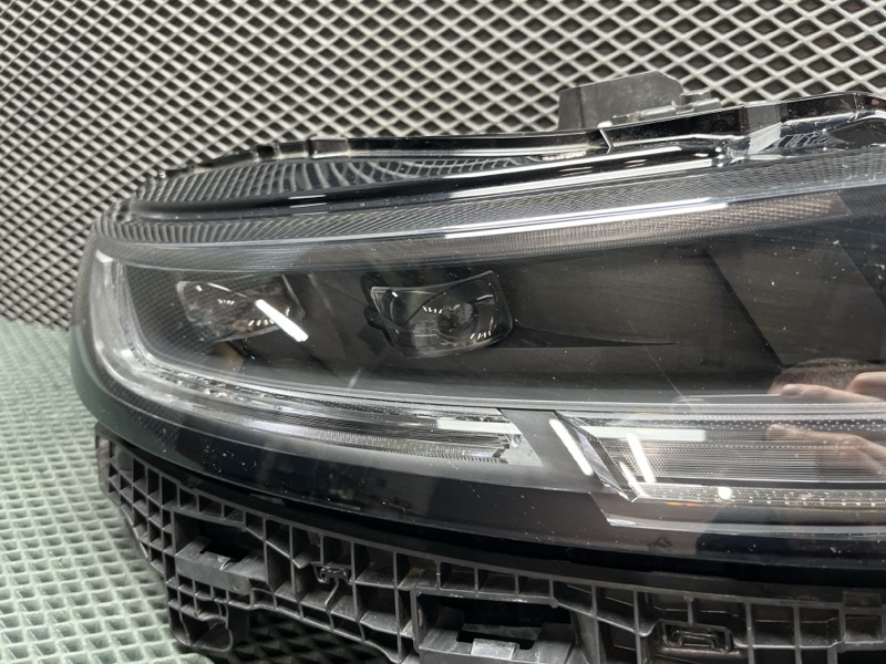 Фара Land Rover Range Rover Sport (L461, 2025г.)