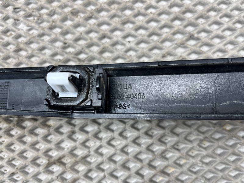 Молдинг крышки багажника Land Rover Range Rover Evoque (L538, 2013г.)