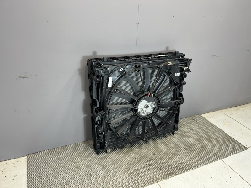 Кассета радиаторов в сборе Land Rover Range Rover Sport (L461, 2025г.)
