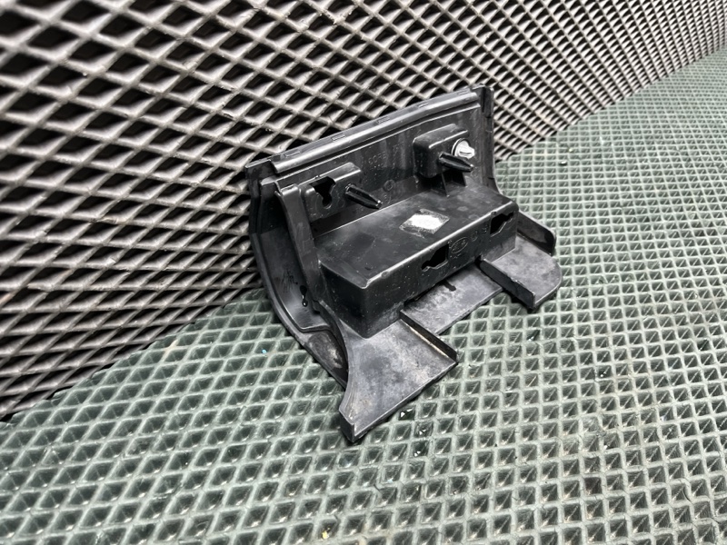 Молдинг крыла Land Rover Range Rover Sport (L461, 2025г.)