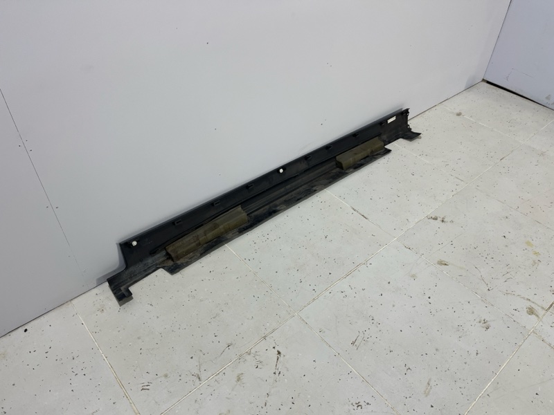 Накладка на порог наружная Land Rover Range Rover Sport (L494, 2020г.)