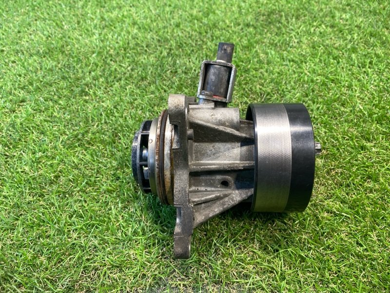 Помпа Land Rover Range Rover Velar (L560, 2020г.)