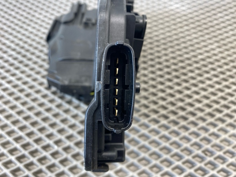 Замок двери Land Rover Range Rover Sport (L494, 2015г.)
