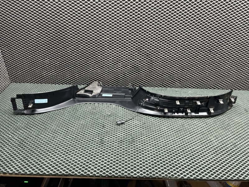Накладка на порог с подсветкой Land Rover Range Rover Sport (L461, 2025г.)