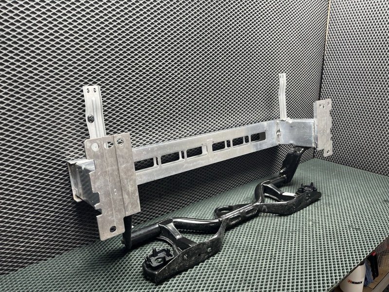 Усилитель бампера Land Rover Range Rover Sport (L461, 2025г.)