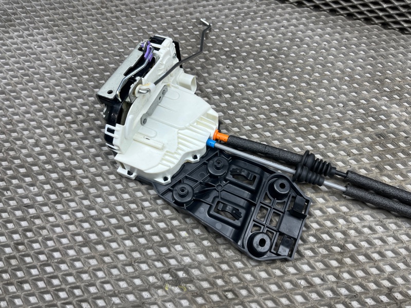 Замок двери Jeep Wrangler (JL, 2025г.)