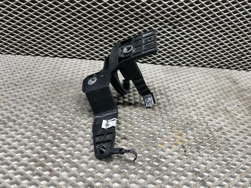 Кронштейн (крепление) Land Rover Range Rover Sport (L461, 2024г.)