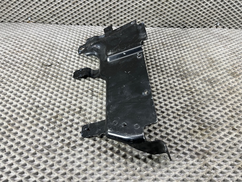 Кронштейн (крепление) Land Rover Range Rover Sport (L461, 2024г.)