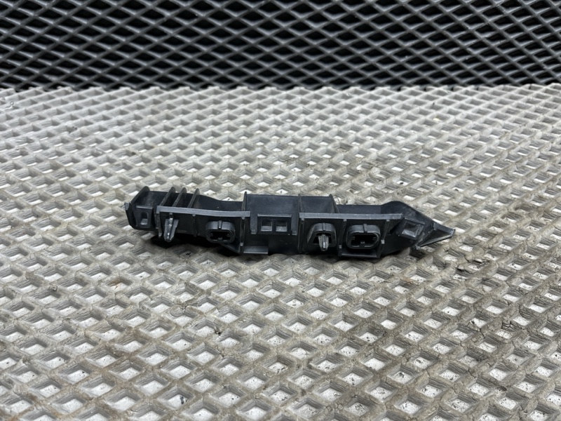 Кронштейн крыла Land Rover Range Rover (L405, 2019г.)